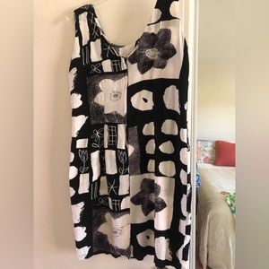 I’m selling a vintage jams world dress…. Excellent used condition